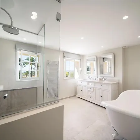 Ref 2135 - - For Rent Villa