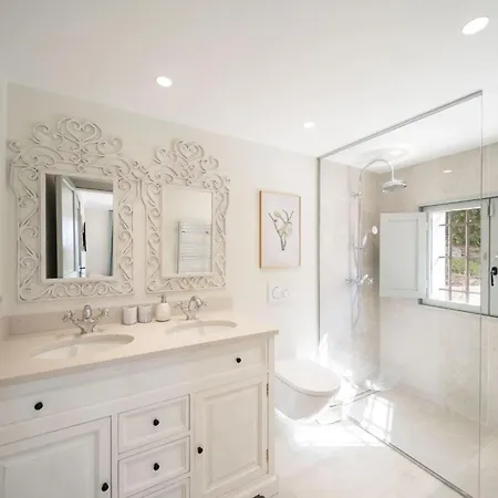 فيلة Ref 2135 - - For Rent