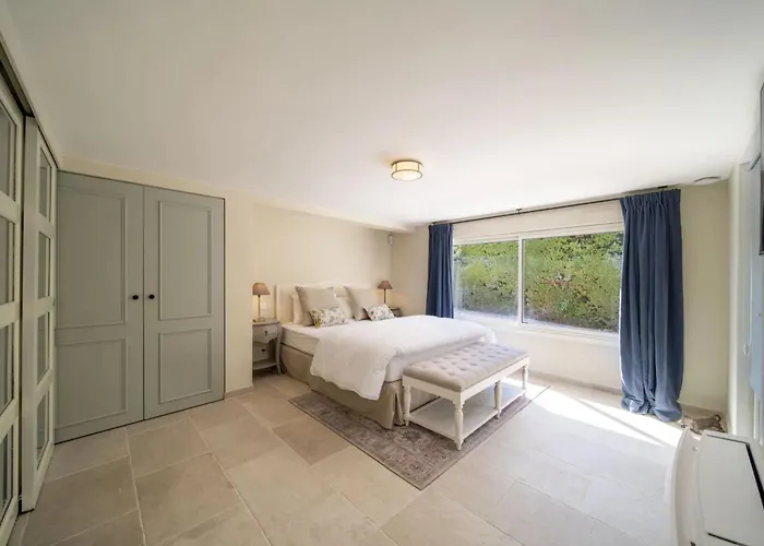 Ref 2135 - - For Rent Villa