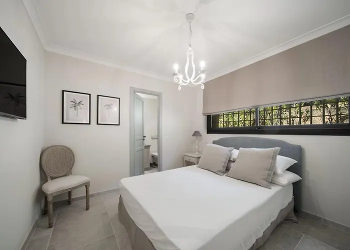 Ref 2135 - - For Rent Villa *